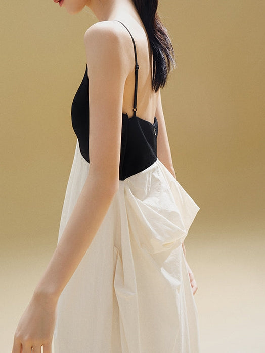 V-Neck 서스펜더 드레스