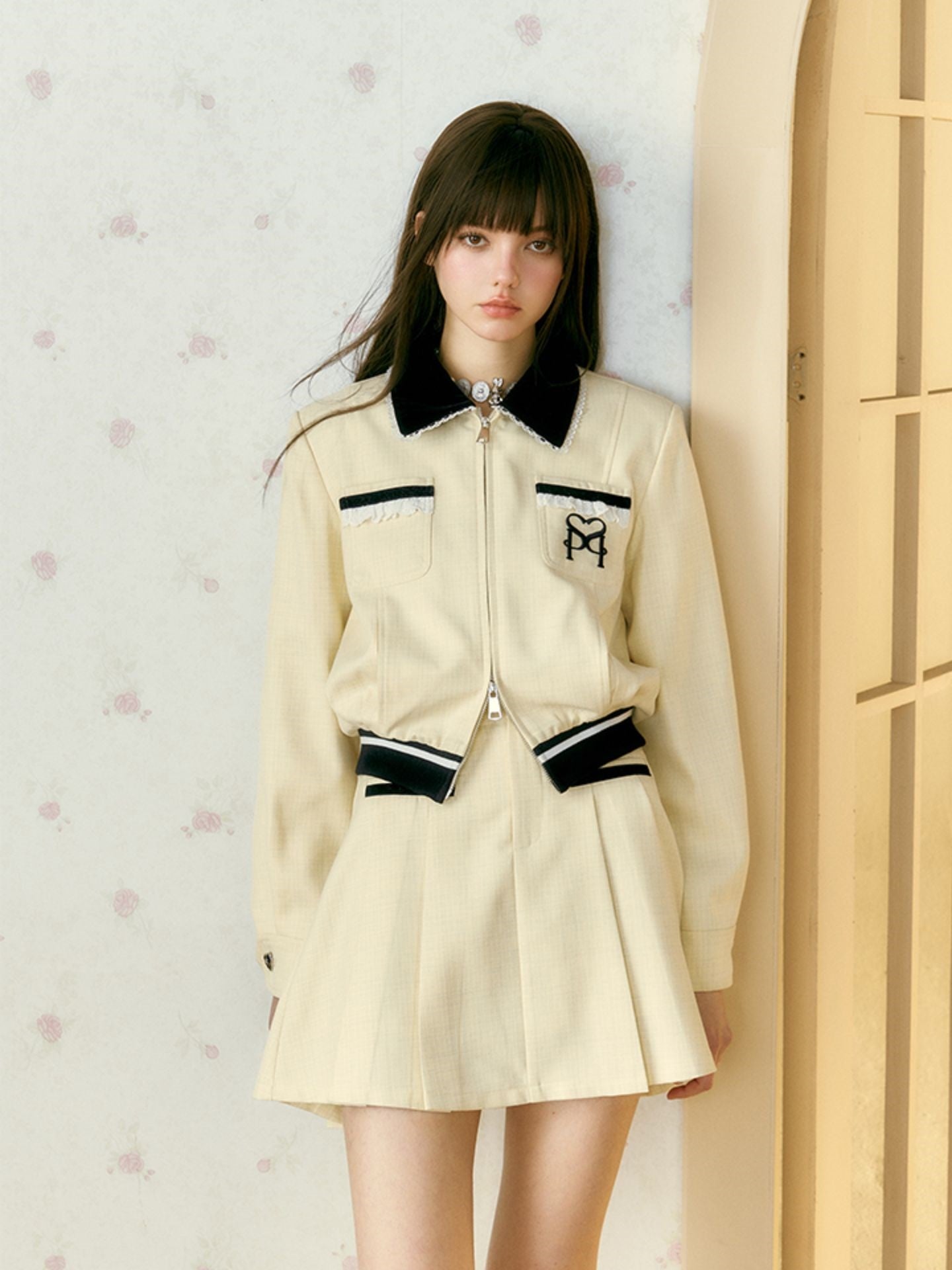 Retro -Kontrast Farbjacke & Faltenrock