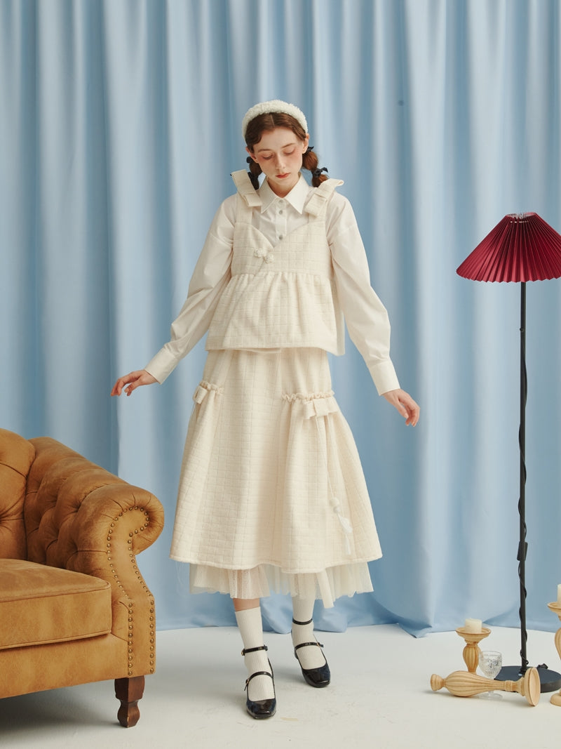 달콤한 귀여운 Peplum 레이스 레이어 푹신한 탑 및 스커트 설정