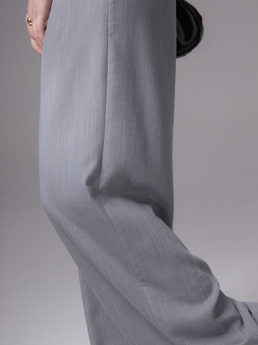 통풍이 잘되는 넓은 다리 바지