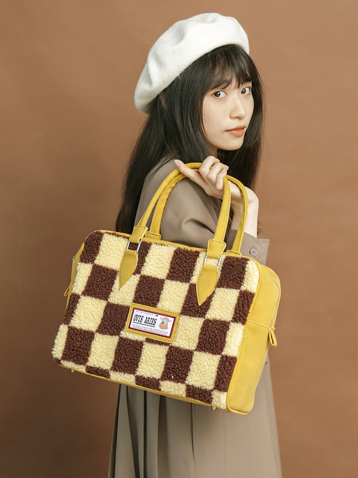 격자 무늬 지퍼 토트 백