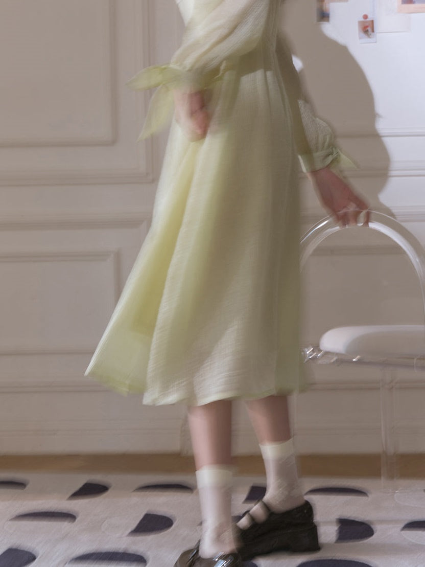 Dünnhülle Hohlbandkleid