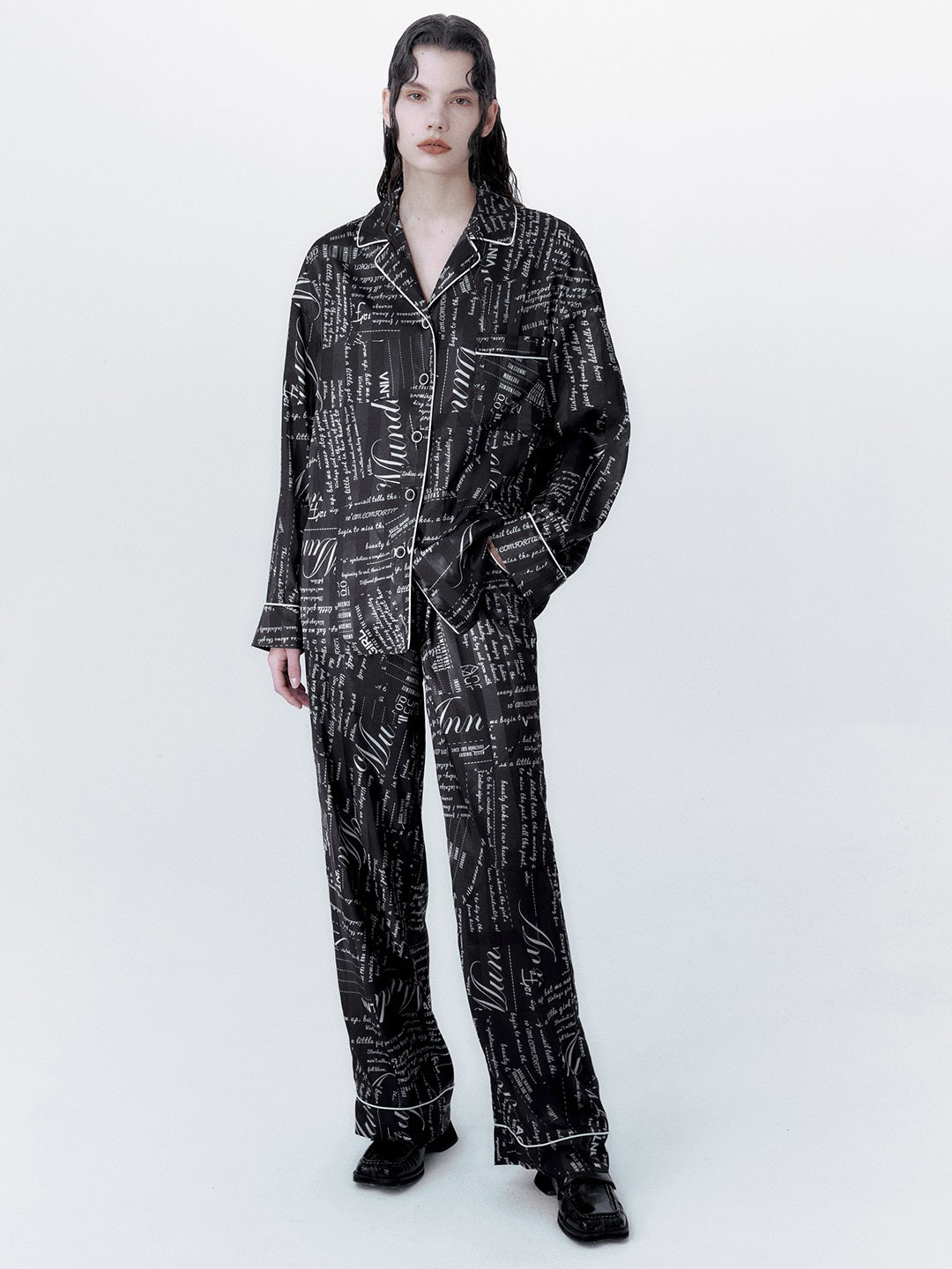 Lässige moderne Hemdhose