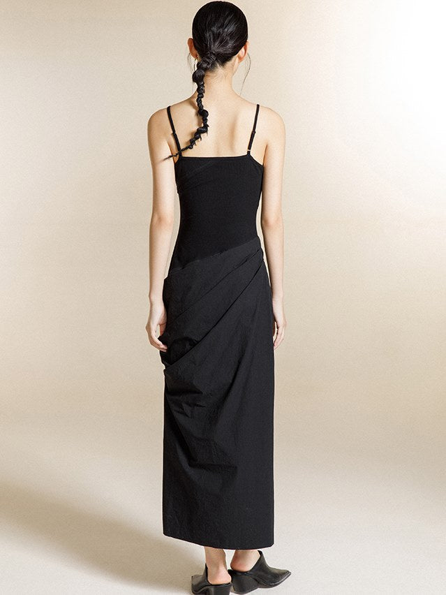 Dreidimensionales Kleid von Falten-Hosentender