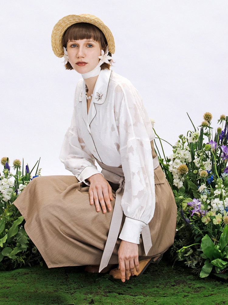 Schiere Stickerei Femineine Bluse