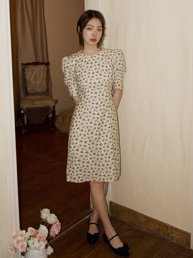 Blumenpuffhülle ein Stück