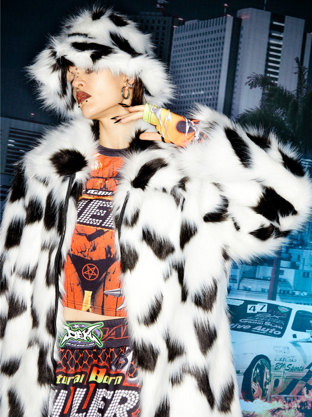 느슨한 모피 코트 & 모자