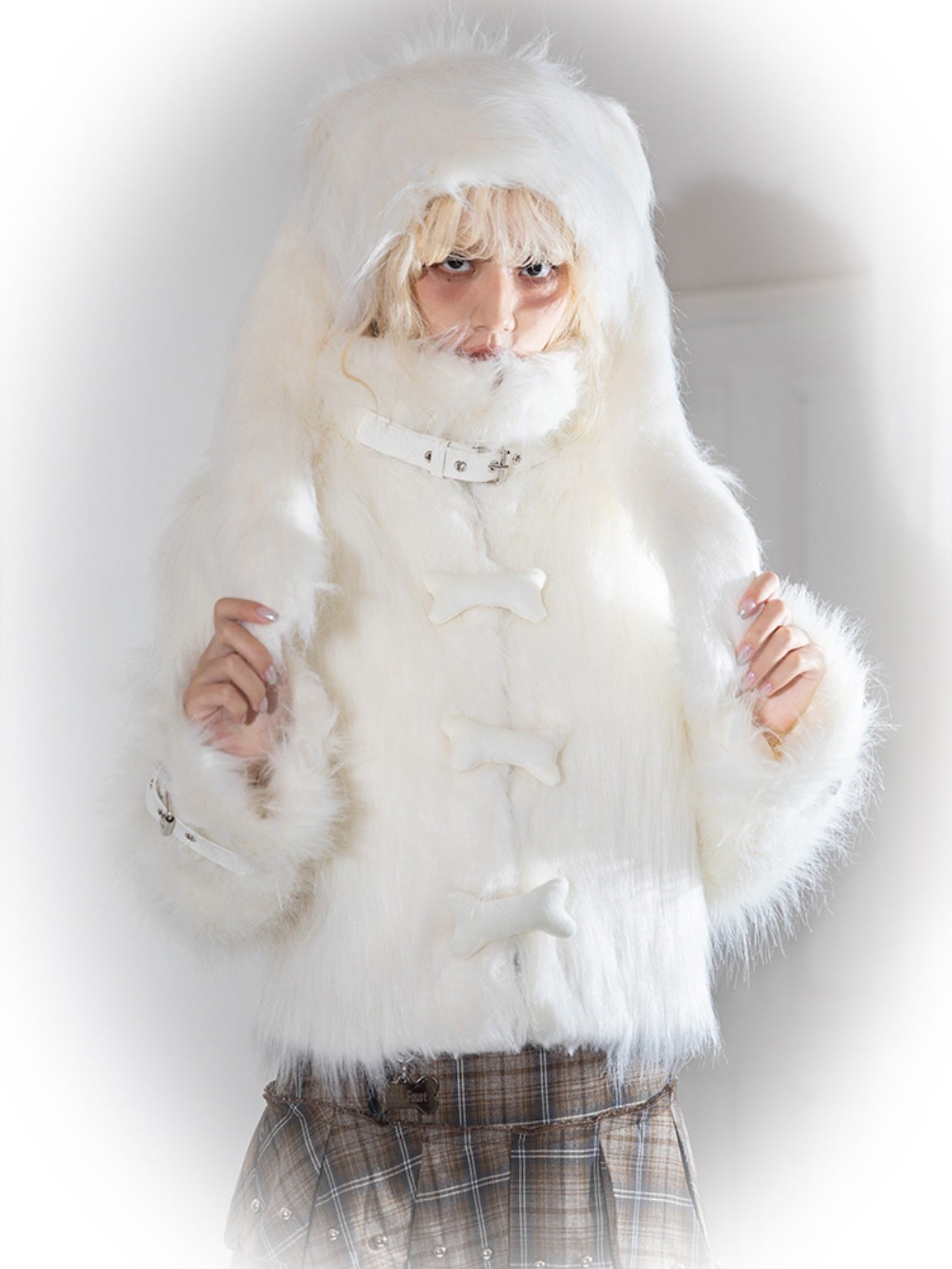 FAUX FURM PLUSH COAT