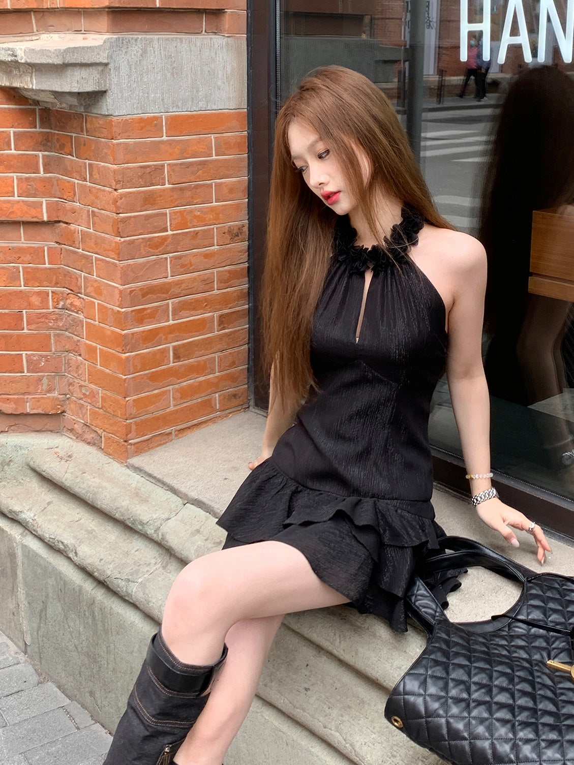 Hanging Neck SleevelessTop & Cake Skirt