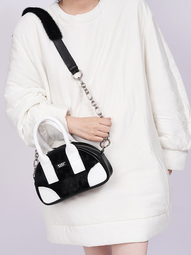 Halbkreis -Pelzbeutel