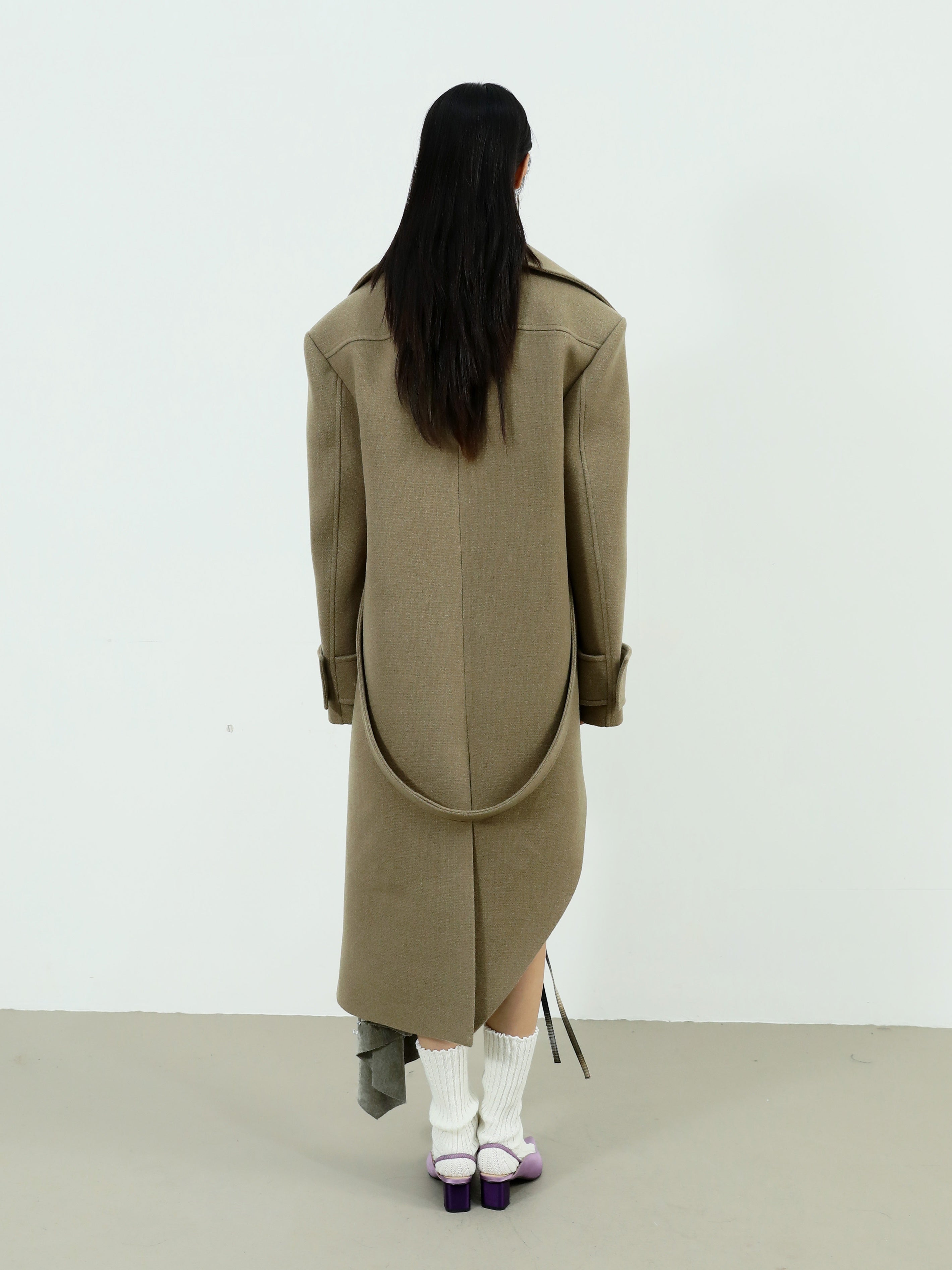 가짜 두 조각 비대칭 모직 코트