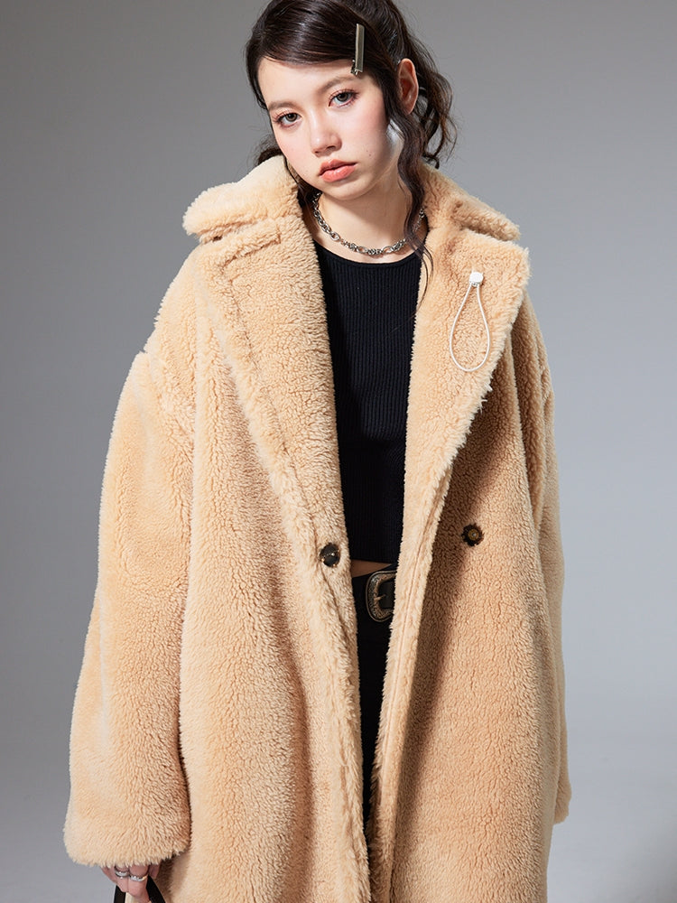 Mid-LENGTH LAMB WOOL COAT
