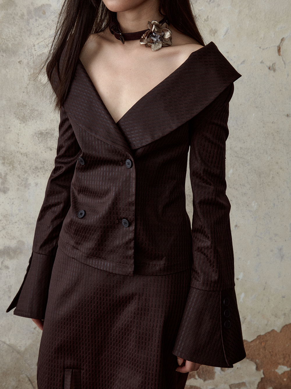 Large Lapel Jacket & Slit Long Skirt