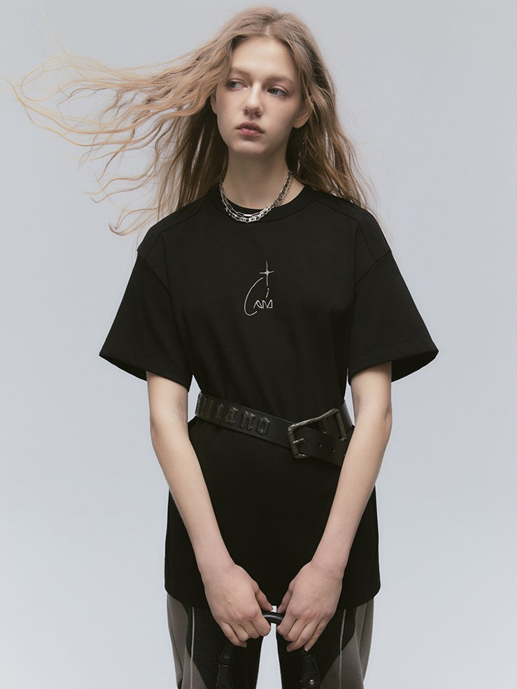 영어 자수 둥근 목 티셔츠