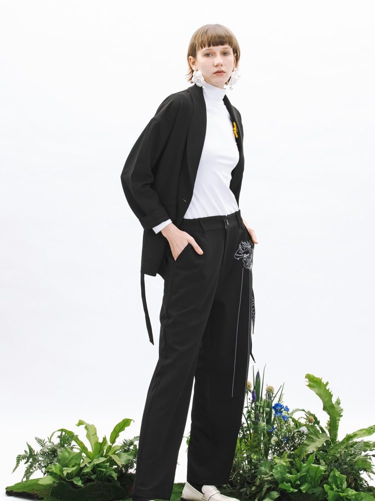 Broderie de la veste en forme d&