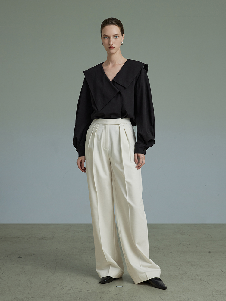 비대칭 V 넥 셔츠