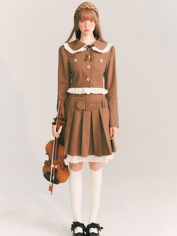 Veste courte à lame et jupe à plis