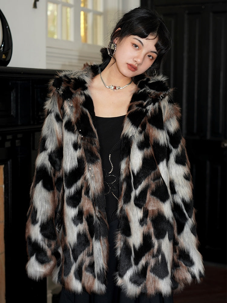 Lose Fellmantel mittlerer Länge