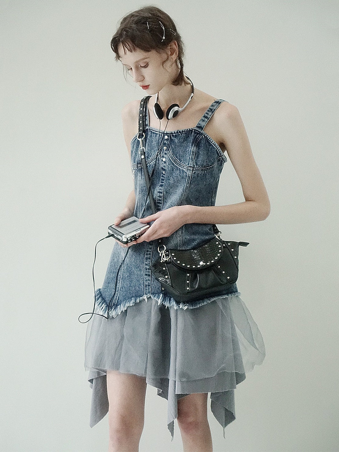 데님 서스펜더 스토프 및 짧은 치마