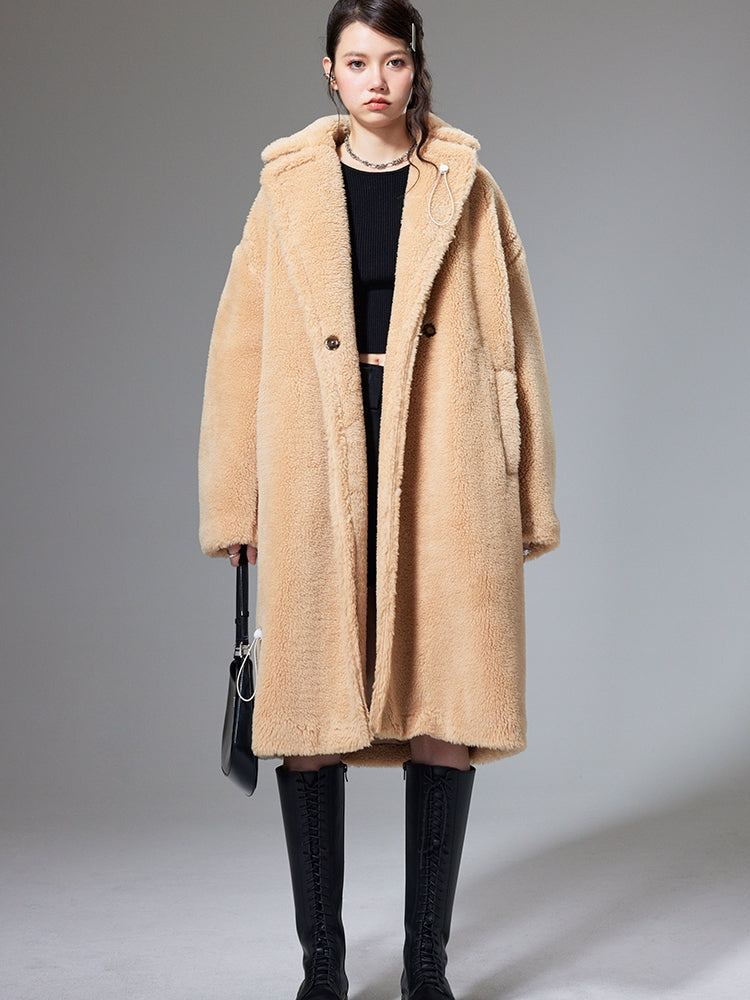 Mid-LENGTH LAMB WOOL COAT