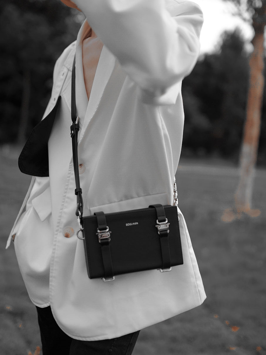 SQUARE LEATHER BAG
