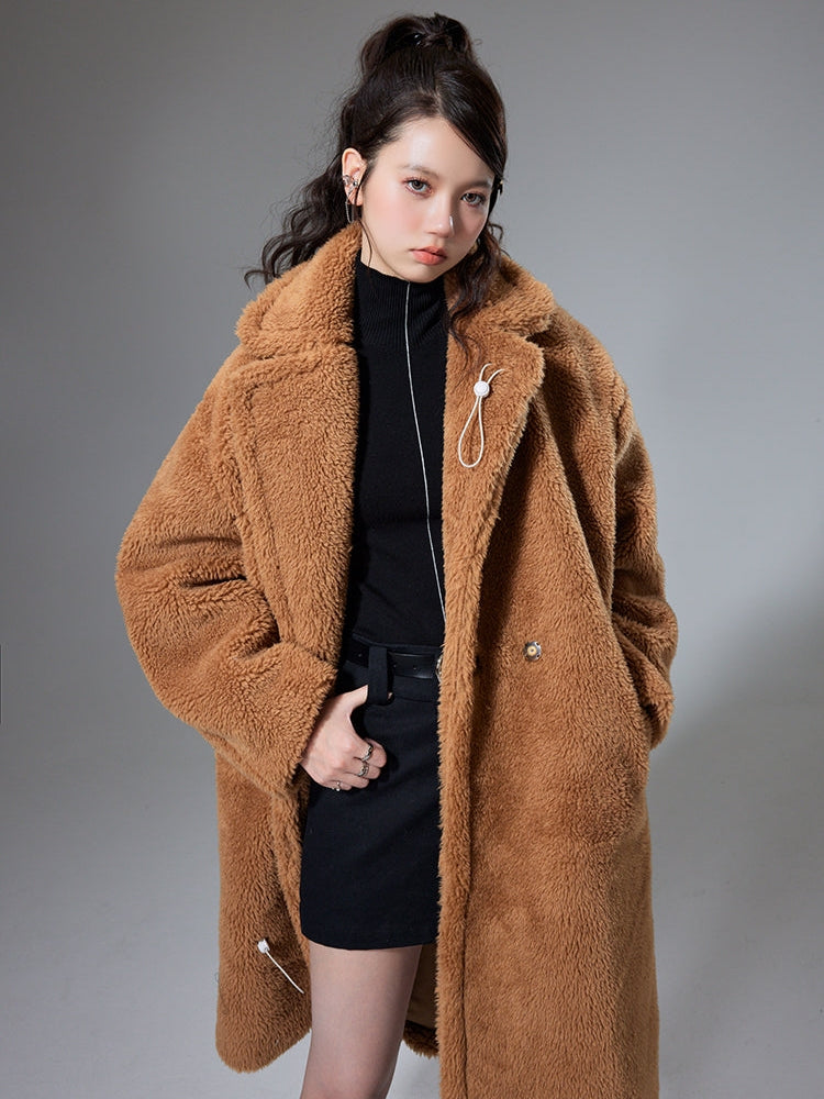 Mid-LENGTH LAMB WOOL COAT