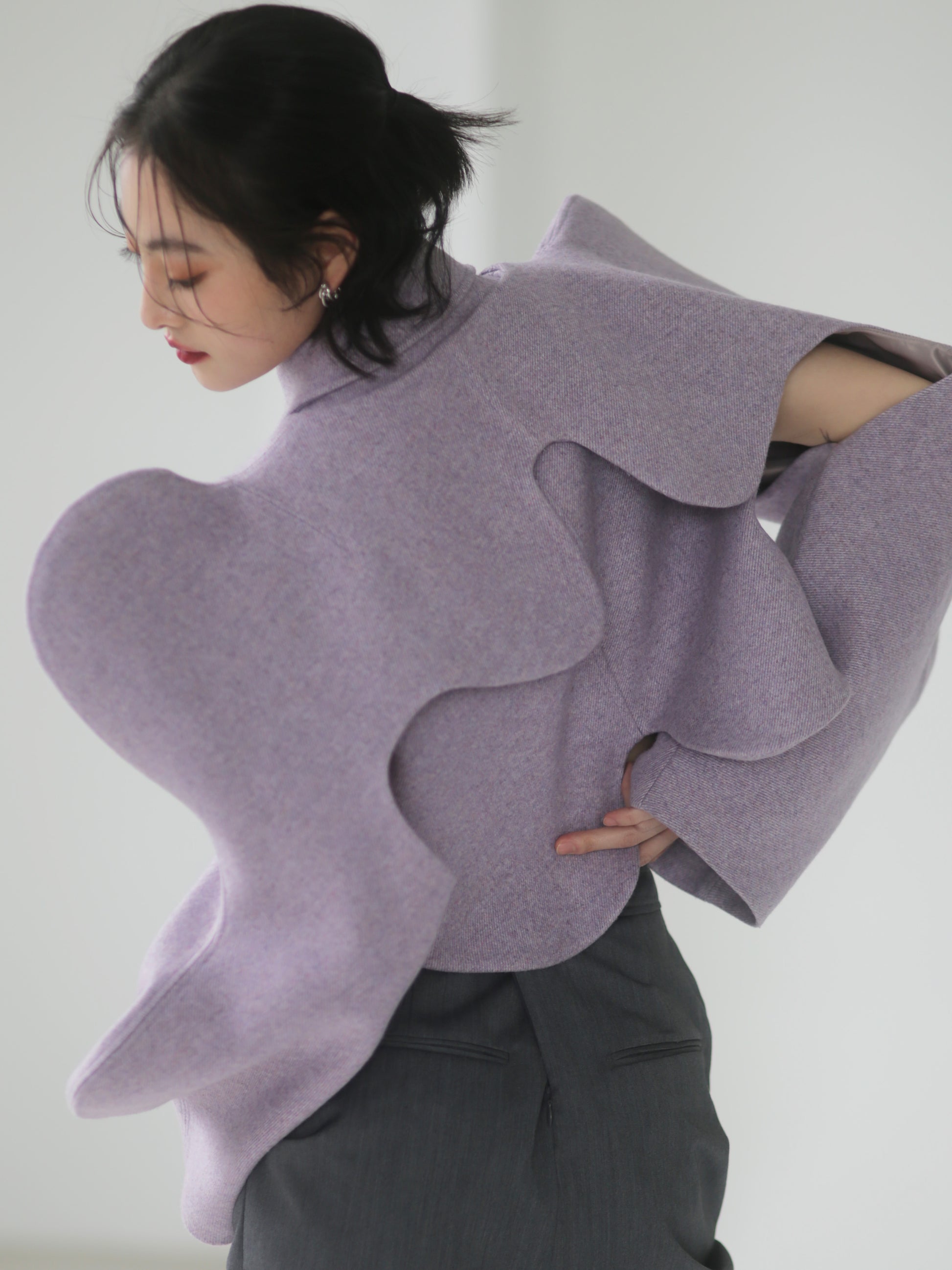 기하학적 아크 중공 2 피스 짧은 모직 코트