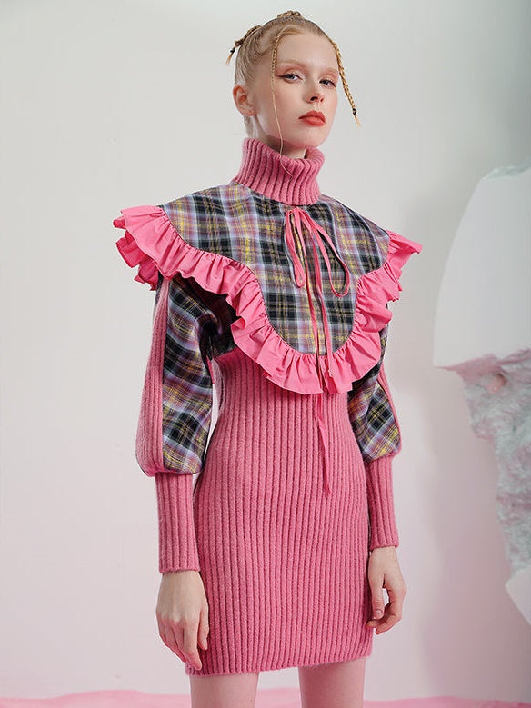 Nähte Kleid mit schlankem gestricktem Kleid