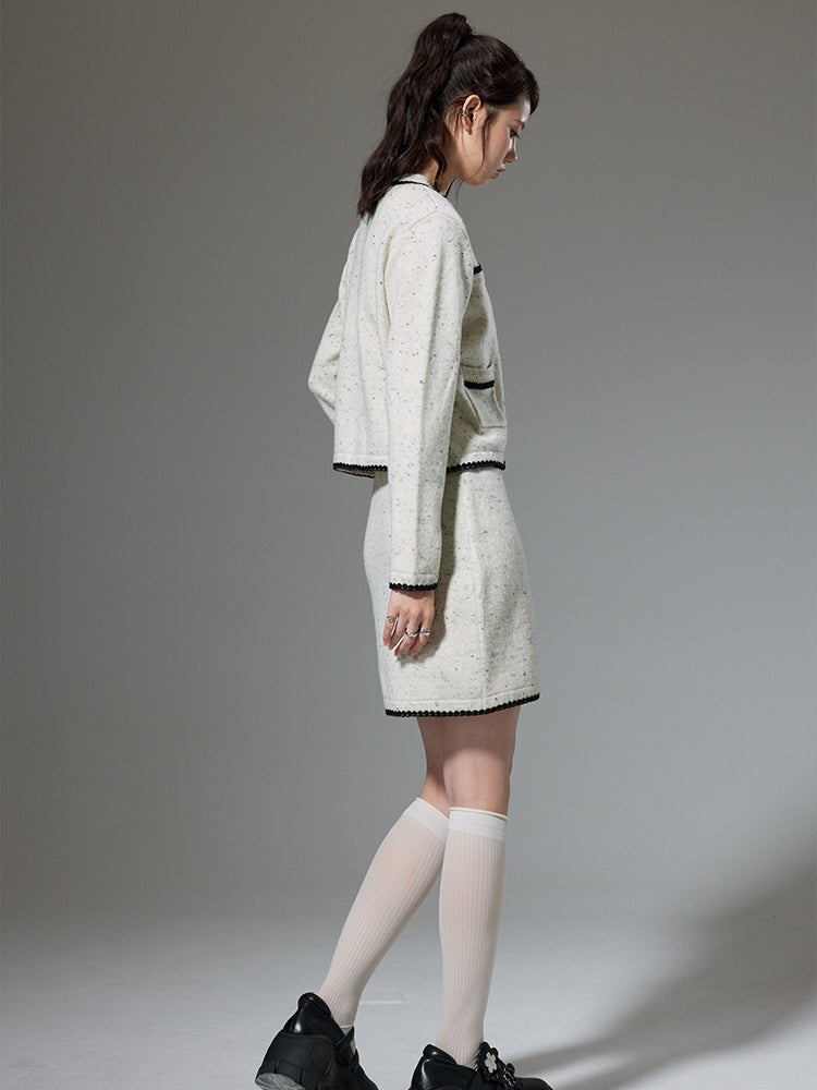 Strickjacke und Rock Strickstrick