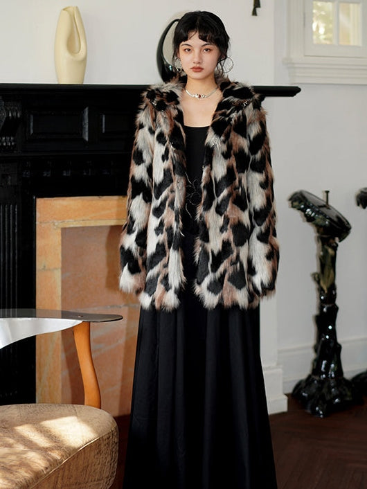 Lose Fellmantel mittlerer Länge