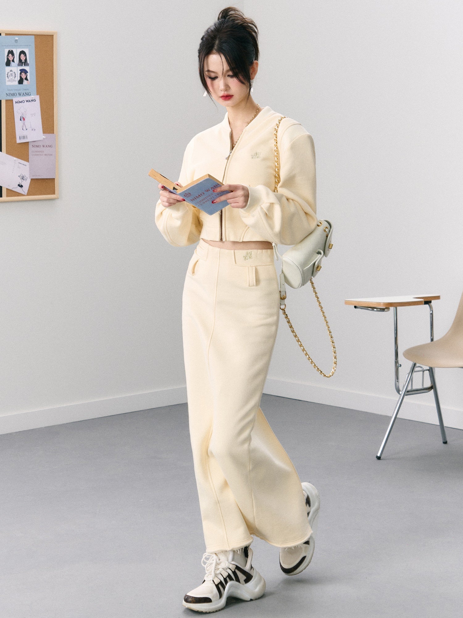 Short Casual Jacket & Slit Long Skirt