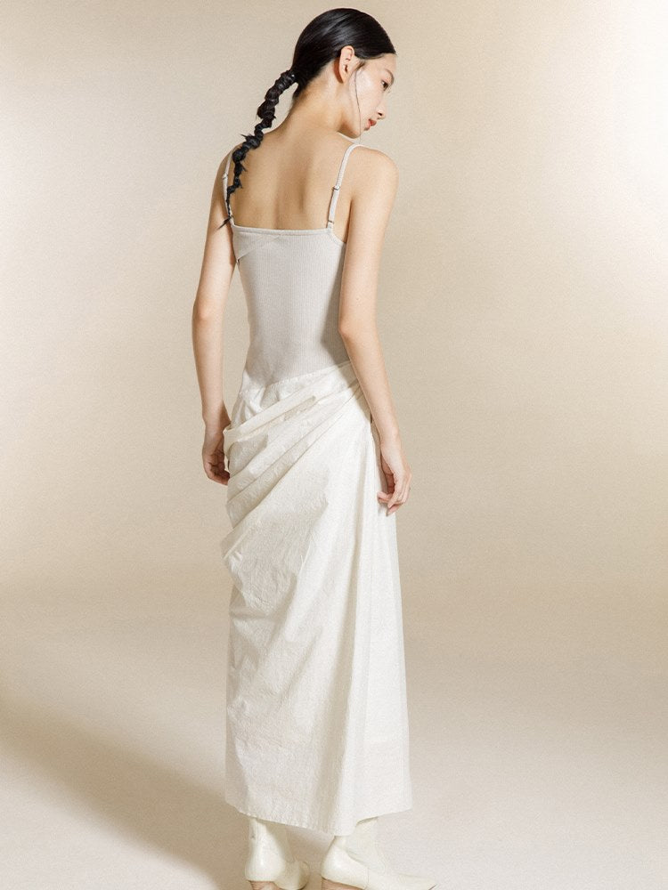 Dreidimensionales Kleid von Falten-Hosentender