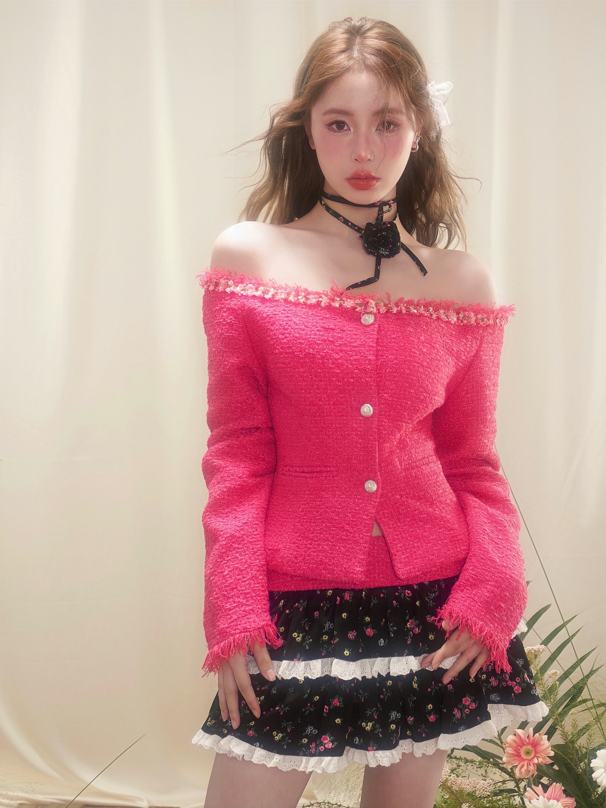 Off-Shoulder Detachable Floral Fragrant Fragrant Wind Jacket & Cake Skirt