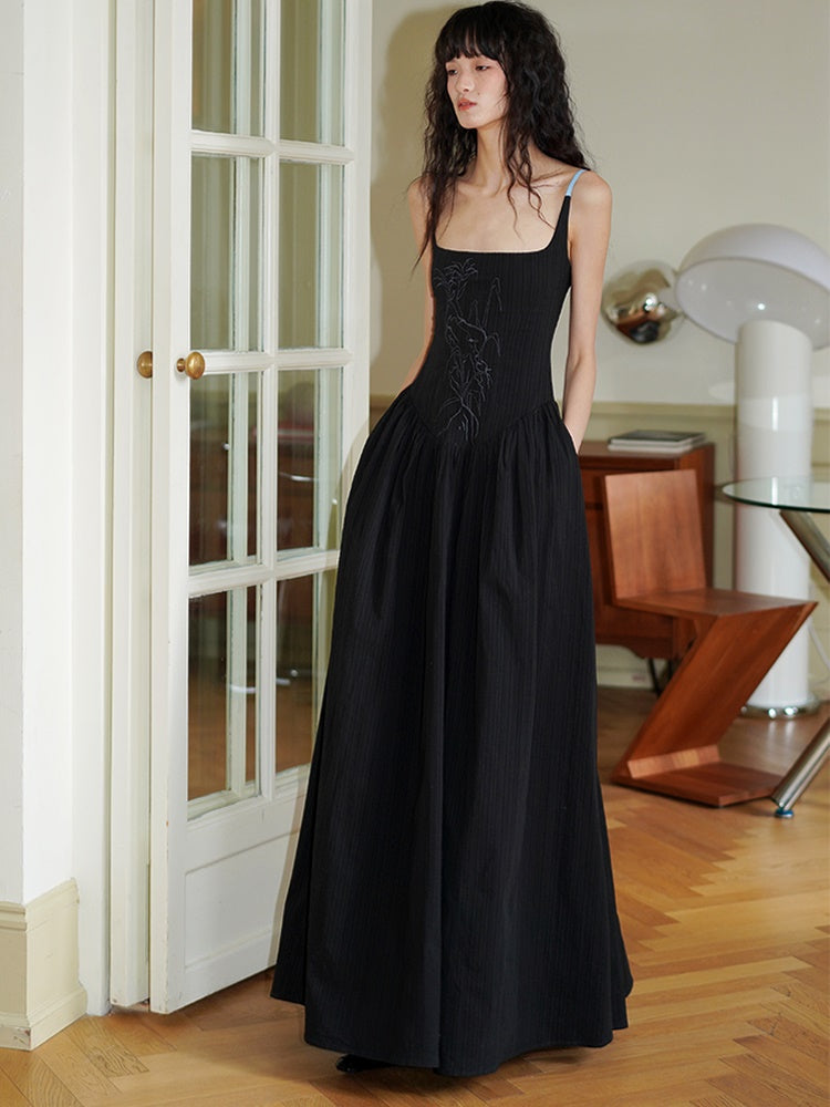 Embroidered Long Backless Sling Dress