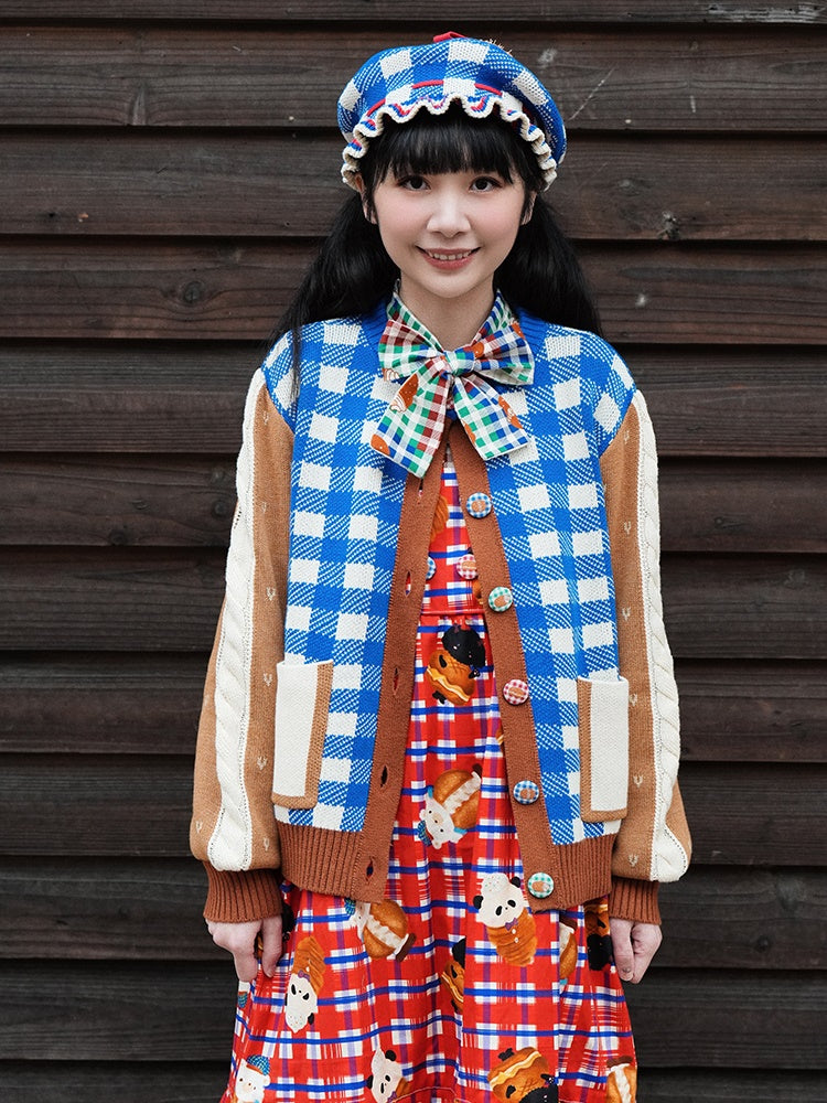 Langmischte Strickjacke tragen