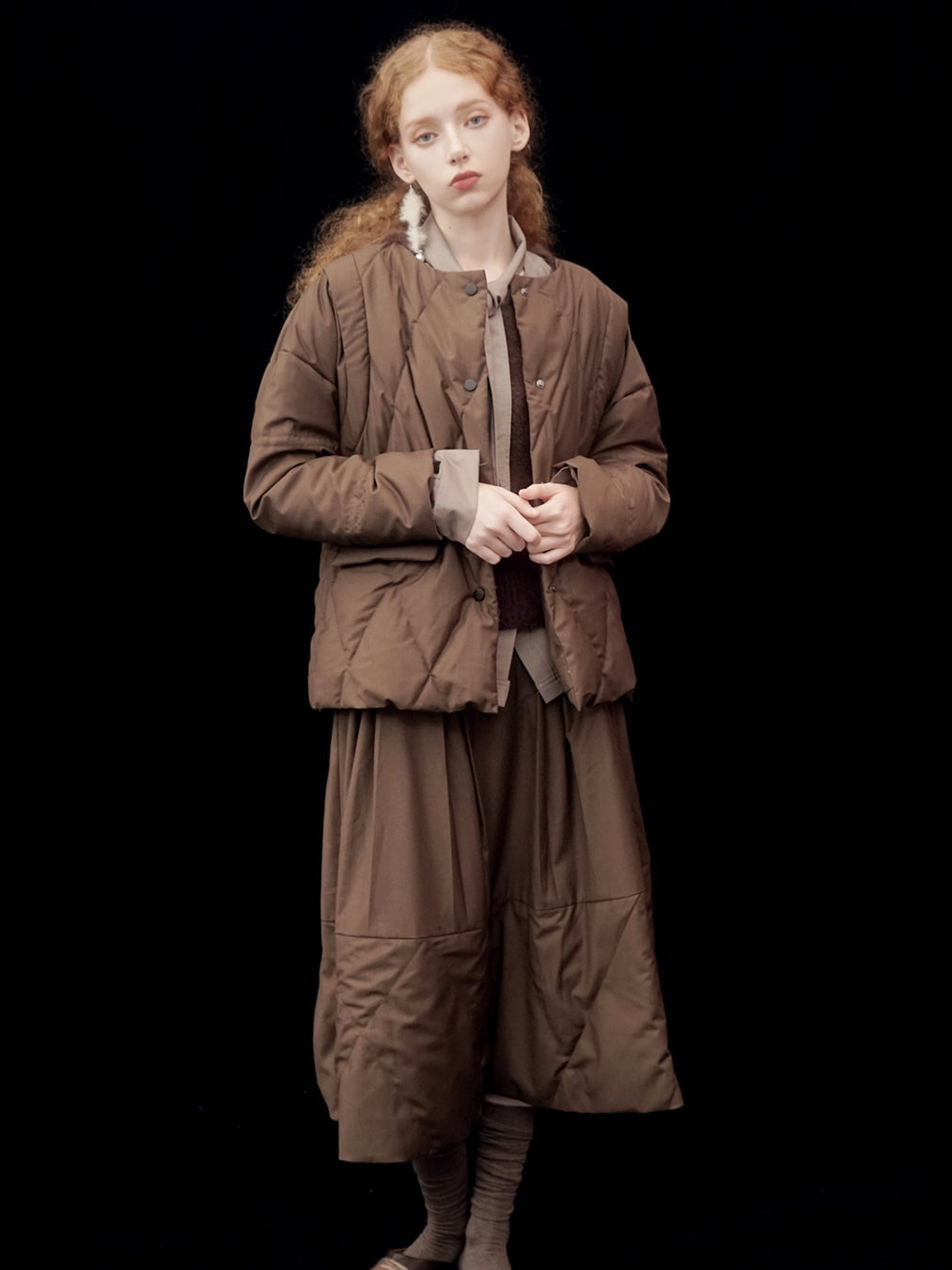 짧은 가벼운 다운 재킷