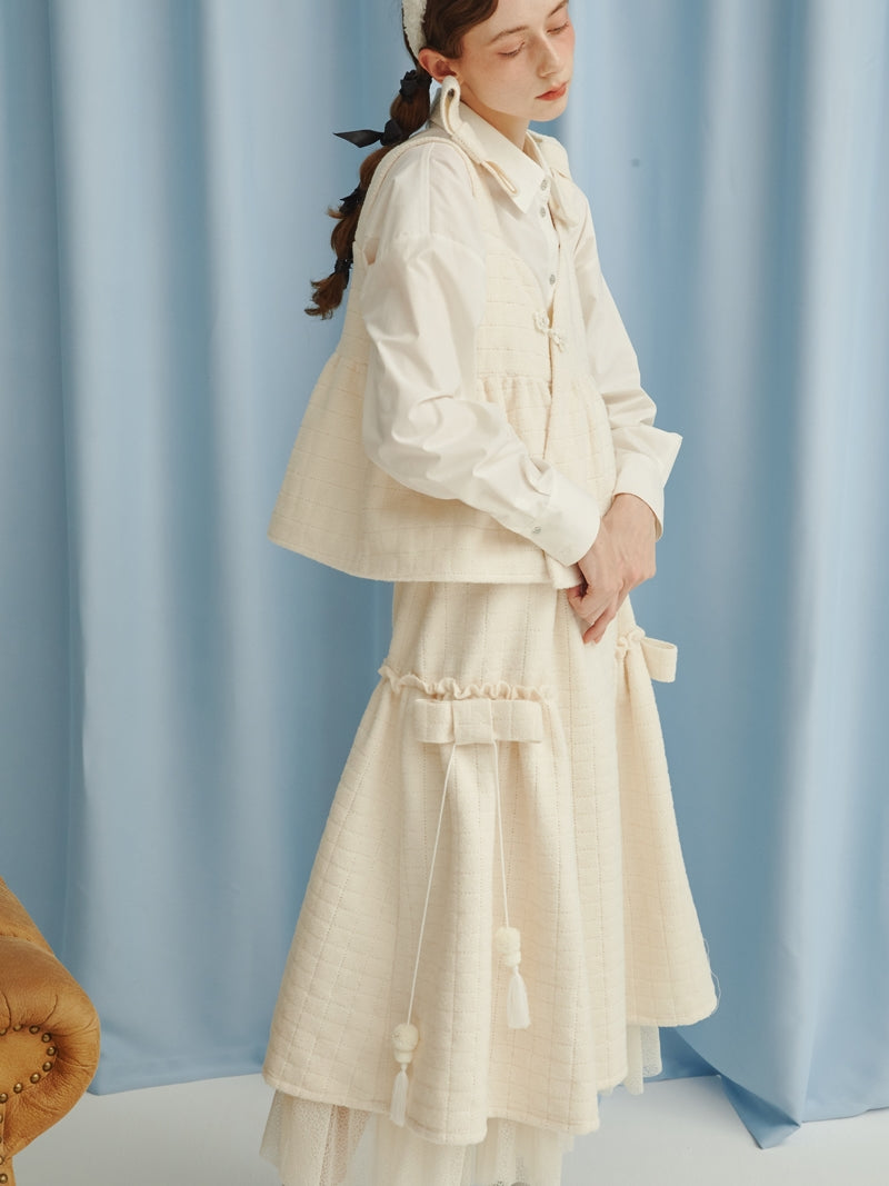 달콤한 귀여운 Peplum 레이스 레이어 푹신한 탑 및 스커트 설정