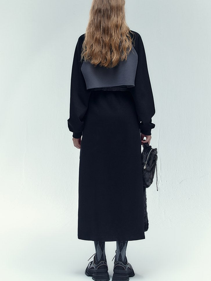 Sweat court et longue configuration de jupe