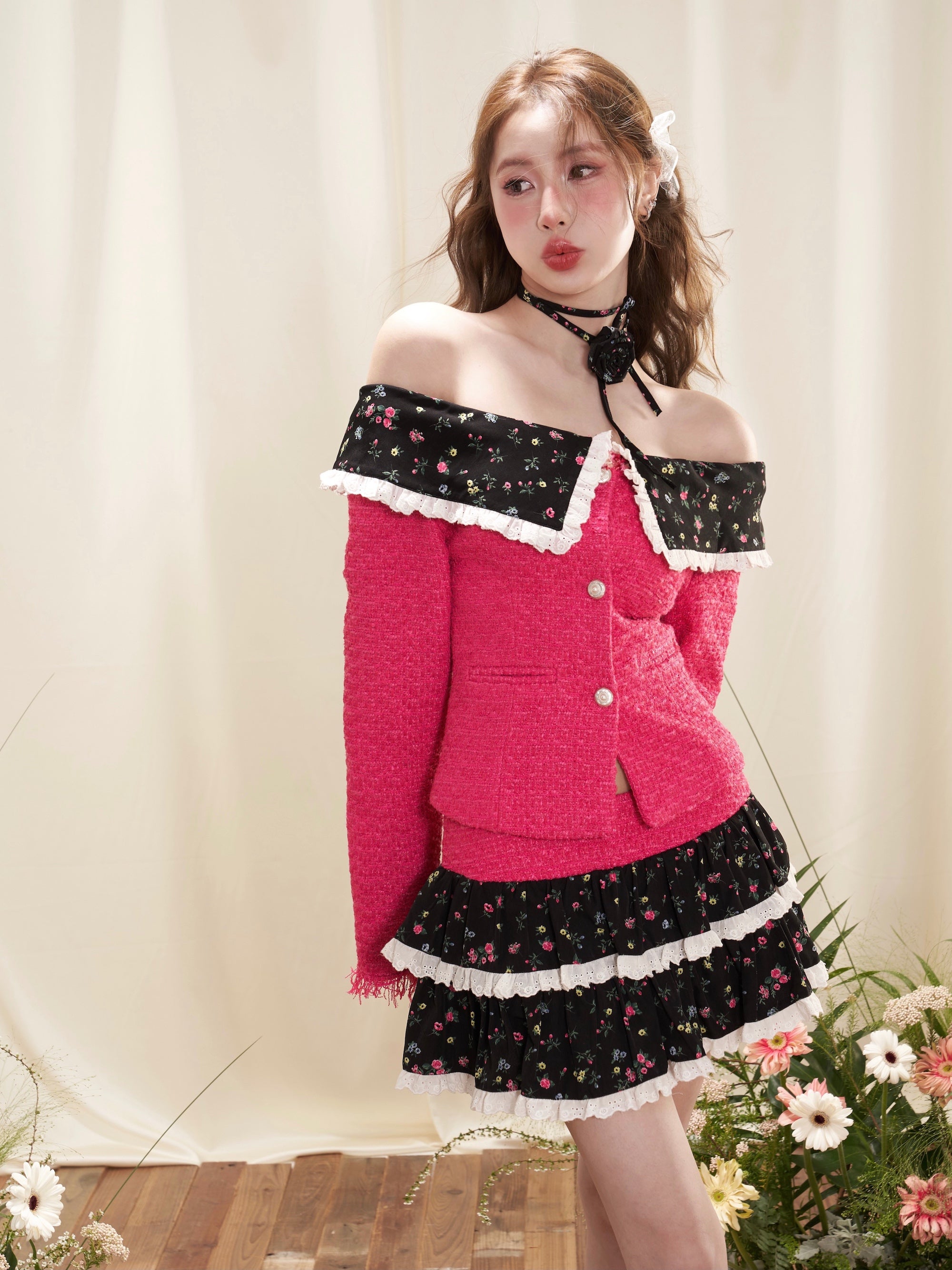 Off-Shoulder Detachable Floral Fragrant Fragrant Wind Jacket & Cake Skirt