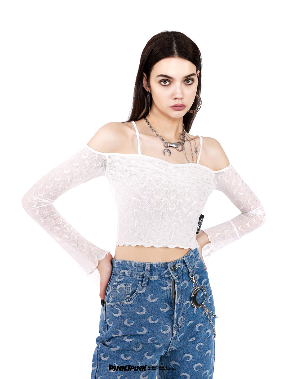 Off-Shouder krümmte schiere enge Tops