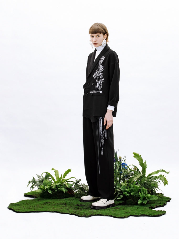 Broderie de la veste en forme d&