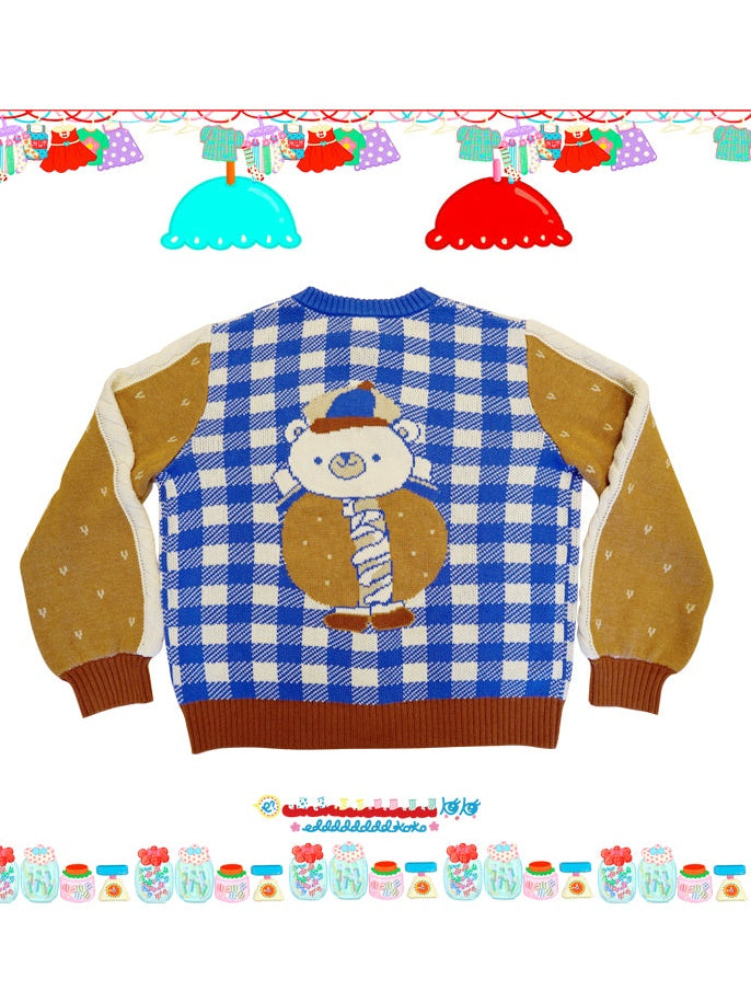 Langmischte Strickjacke tragen