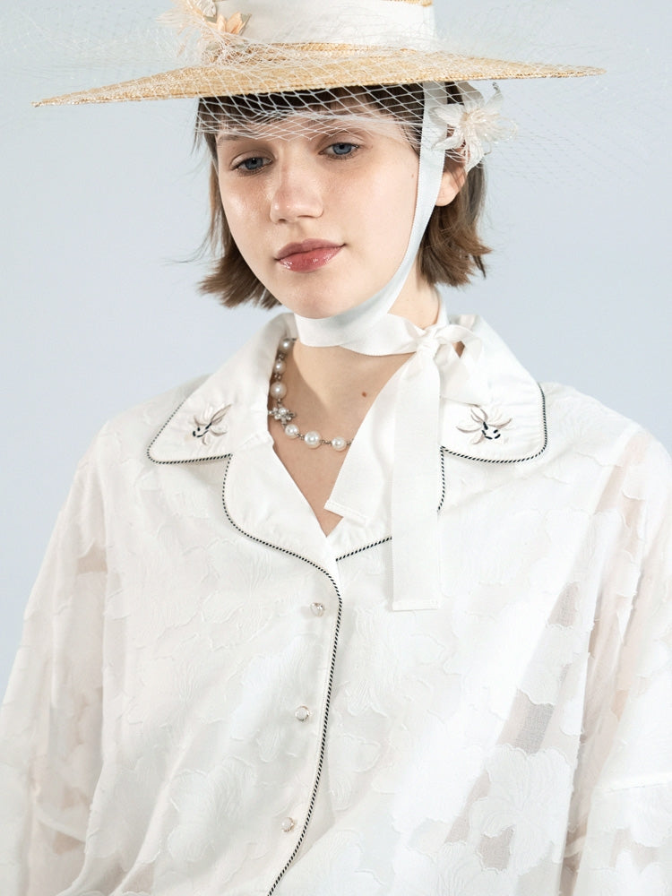 Schiere Stickerei Femineine Bluse