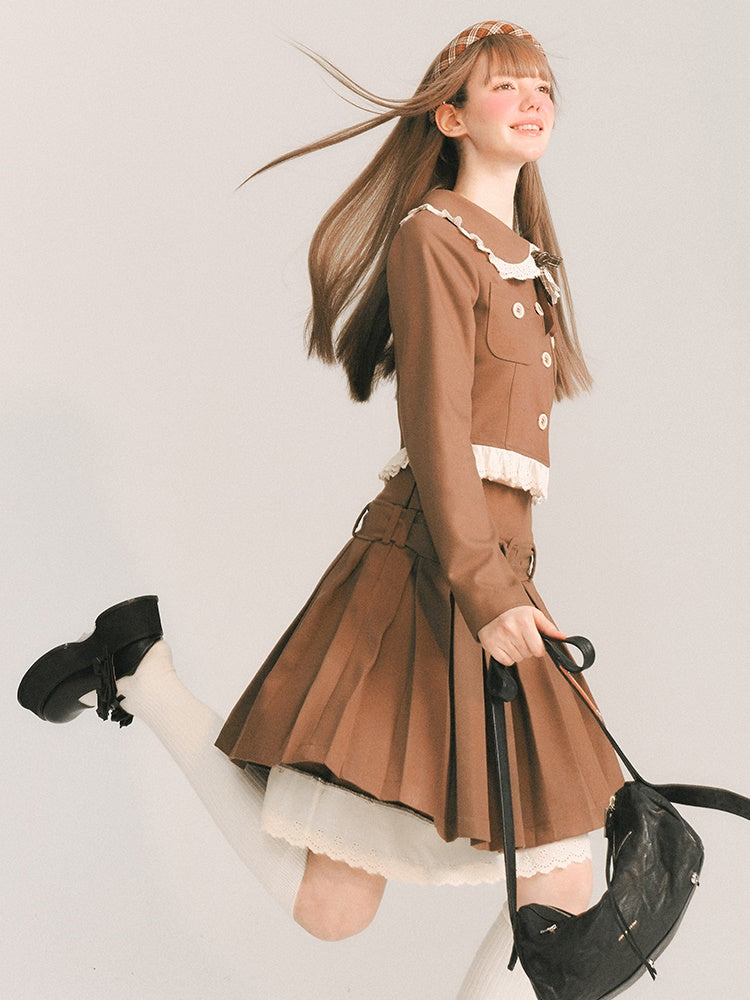 Veste courte à lame et jupe à plis