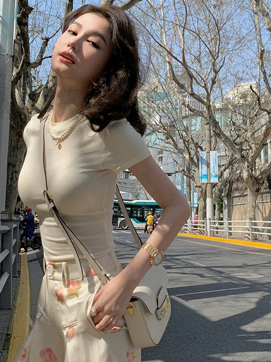 Dehnen Sie die grundlegende kurzarmige T-Shirt mit schlankem T-Shirt