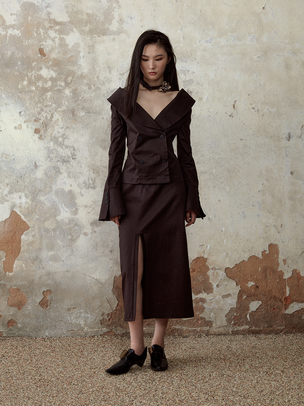 Large Lapel Jacket & Slit Long Skirt