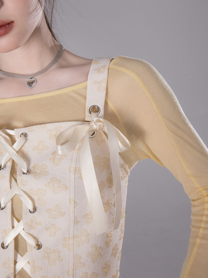 Thin Base T-shirt & Lace-up Vest Set-up