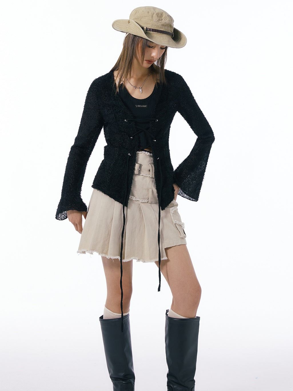 PLEATED SKIRT WITH BELT