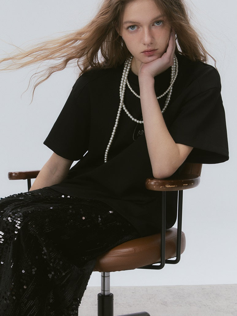 영어 자수 둥근 목 티셔츠