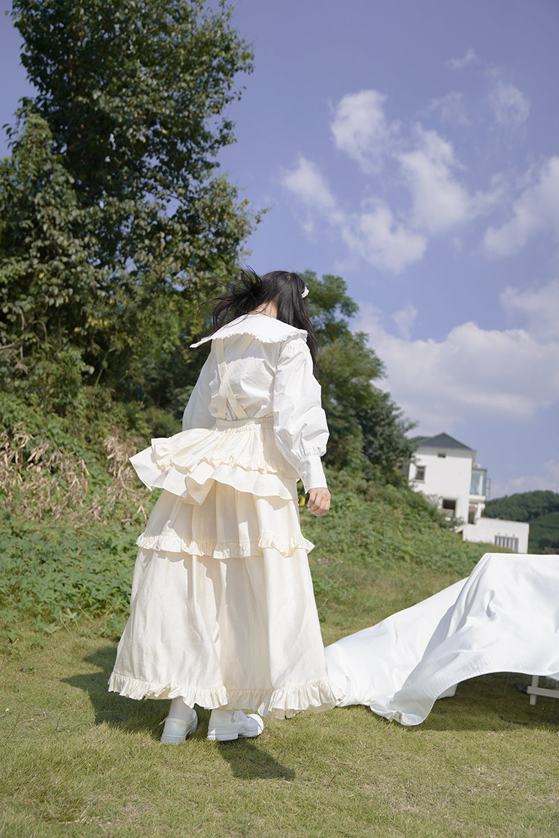 Abgestufte Retro Retro Fluffy Maid Ein Stück